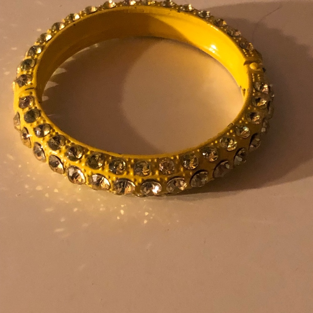 Bracelets - Picture 3 of 4